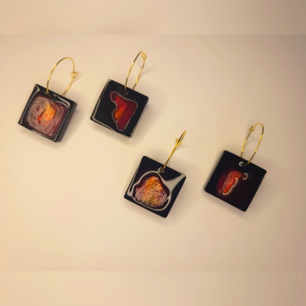 Noir Fire Wine Charms